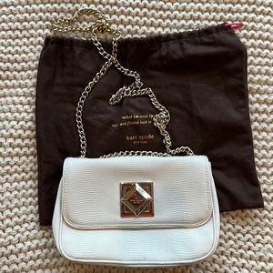 Kate Spade NY cross body purse with gold chain